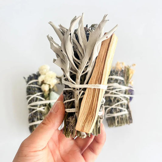 Spiritual Smudge Kit – 4 Sage Bundles with Crystals, Palo