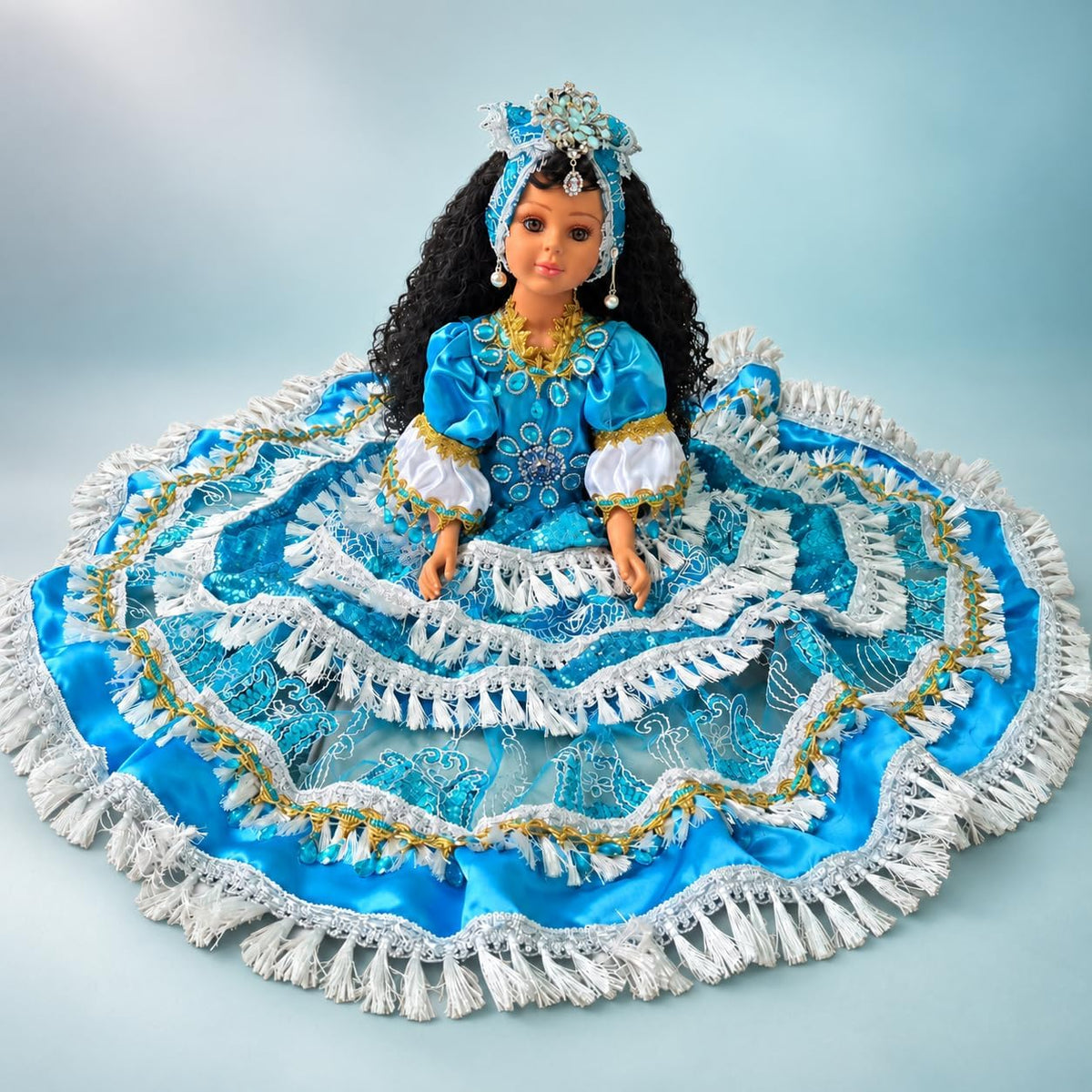 26-Inch Muneca Yoruba Spiritual Altar Decoration – Blue & White Santeria Style Ceremonial Figure