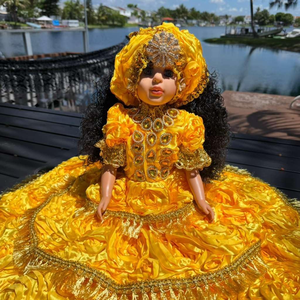Oshun Gitana Spiritual Muneca 21 Inch Yellow Gold Altar Decor